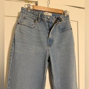 Abercrombie & Fitch Light Blue '90s Relaxed Jeans